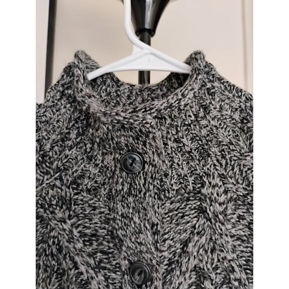 Small LL Bean Button Up Cable Knit Sweater. Preppy. Log cabin. Ocean. Lake. - Picture 3 of 16